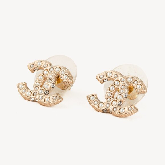 Chanel CC Pearl-Embellished Gold-Tone Stud Earrings - Picture 1 of 4